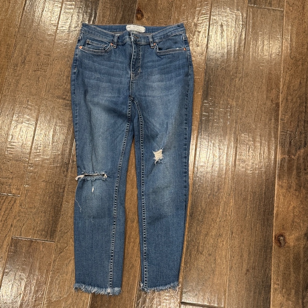 Free People Distressed Blue Ankle Jeans‎